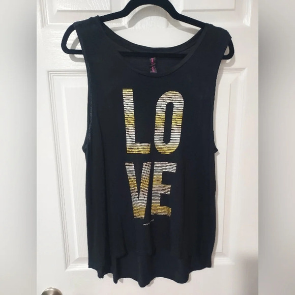 Betsey Johnson Performance Tops - Betsey Johnson Performance Love Muscle Tank Top in Size XL
